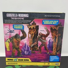 Godzilla x Kong MonsterVerse Kong vs Skar King Figures Diorama RARE EXCLUSIVE