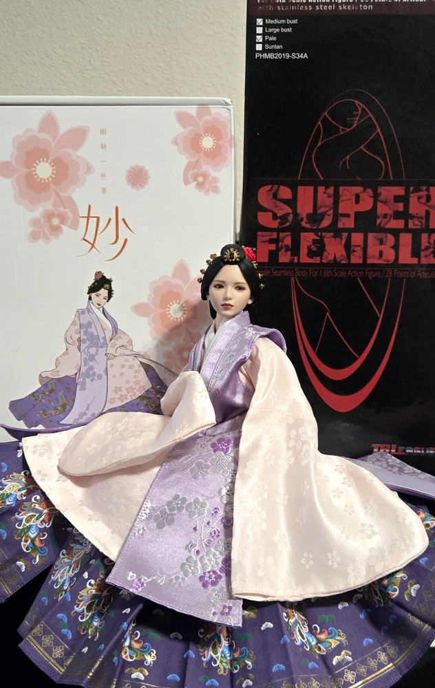 TBLeague S34A Pale 1/6 Seamless Female Body & I8Toys I8-C006A Ming Dynasty Set