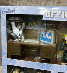 Accoutrements Office Monkeys Play Set Figurines Made in 2007 – Brand NEW