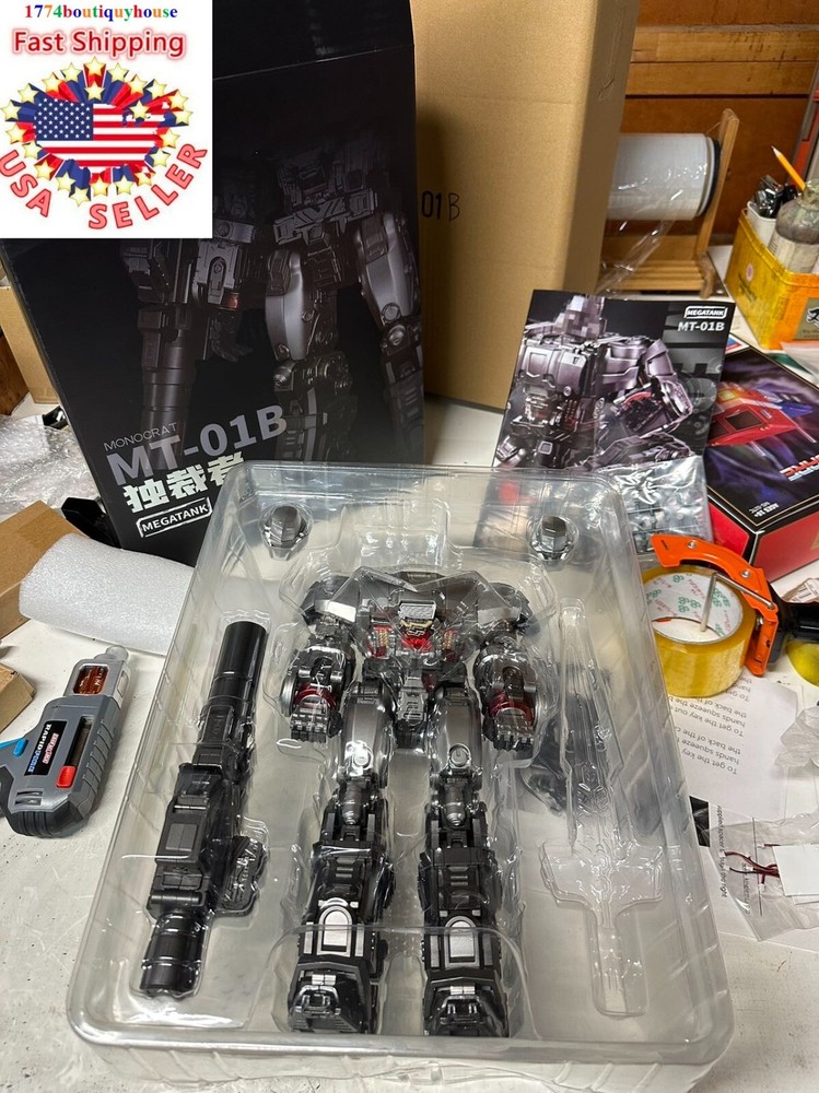 NEW IN BOX TRANSFORMER Megatank MT01B Monocrat Tank DECEPTICONS Mega Tron USA