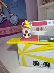 Shopkins Food Fair Fast Food Kooky Cooker & Yummy Sundae
