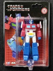 Low inclusion rate approximately 3.5cm ultra small mini figure included package