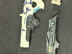 Destiny Iron Banner Hunter Accessories Gun Hung Jury Thorn Ghost