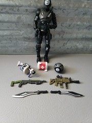 Fortnite Legendary Series 8-BALL 6″ Action Figure and all accessories Jazwares