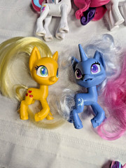 My Little Pony Figures Mix Lot of 17 Brushable Molded Various Sizes MLP