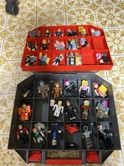 Robolox Action Almost All Series 1 Toy 20+ Figures, Accessories & Carrying Case.
