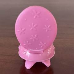 Littlest Pet Shop Squeaky Clean Pets 664 Mauve Cat 665 Basset Hound, Accessories