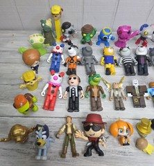 Roblox Piggy Rainbow Friends Toy Lot PhatMojo Figures Bluey Paw Patrol Good