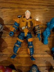 VINTAGE 1980s 1990s 27 ACTION FIGURE LOT MARVEL DC SWAMP THING POWER RANGERS ETC