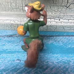 Vintage Disney Figure – Robin Hood – Fox And The Hound- Furry Tail – 3.5″ Tall