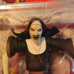 NECA Toony Terrors The Nun Action Figure Plastic Black/White