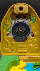 2009 Secret Zak Saturday’s Swamp Creature’s Battleground PlaySet Cartoon Network