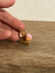 Jerry Mouse W/ Cake Tv Show Tom & Jerry Mini Under 1”Figure RARE PVC Toy