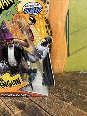 BATMAN 1966 CLASSIC TV SERIES THE PENGUIN FIGURE MOVIE RETRO DC COMICS NECA RARE