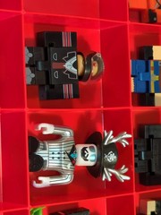 Roblox Carrying Case Action Figure Lot W/ 20 Figures & Accessories