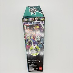 Monster High Buried Secrets MYSTERY – 11″ Doll 1 Pair Of Shoes 4 Accessories NEW