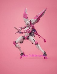 CDL-01 CDL01 RC Arcee with Upgrade Kit MP CDL Action Figures Toys In Stock New