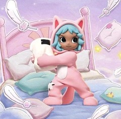 POP MART x Lil Peach Riot Sleepover Series *Frankie-Pillow Fight* Figure