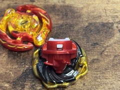 Blaze Ragnaruk Gold / Red B-00 WBBA G4 Beyblade Burst Takara Tomy #B1
