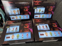 Jazwares Five Nights At Freddy’s Endo Series Wave 3 Wolf Freddy Gator Chica Set