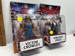 NECA Toony Terrors Lot Victor Crowley Hatchet & Vincent Price Figures