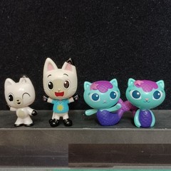 Gabby’s Dollhouse Lot Figures Accessories Pandy Paws DJ Catnip Mercat #1