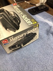 AMT/ERTL 1949 Mercury Sedan 1/25 scale plastic model kit vintage car