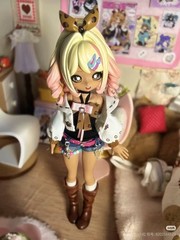 Pre-Sale Whirly Radio Waves Leopard Print Hot Girl 10In Bjd Action Figure Gift