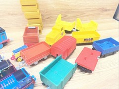 Lot Of 6 2013 Thomas Motorized Engines And 34 Other Pieces