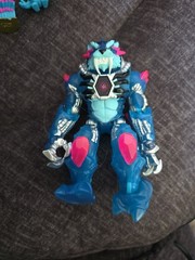 Official Mr. Beast Lab Pink Blue Action Figure Lightning Panther W 16 Swarmees
