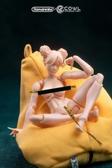 In Stock Pale Skin Romankey X COWL 1/12 Scale 6in Female Girl Body Action Figure
