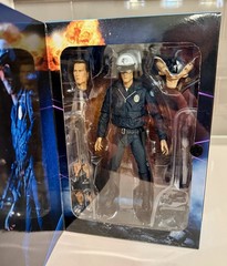 New – NECA – T-1000 Motorcycle Cop Terminator 2 (T2) Action Figure