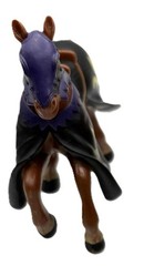 Simba Medieval Kingdoms Jousting Knight Horse Figure Red/Silver & Black/Purple