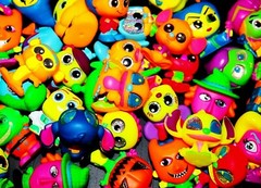 a LOT of Disney Doorables 30+ Neon Glow BlackLight Collection