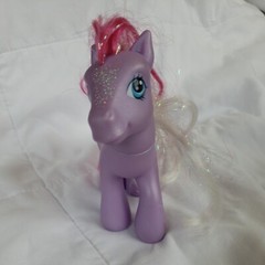 My Little Pony Pretty Parasol 2005 pink and white sparkle hair purple body