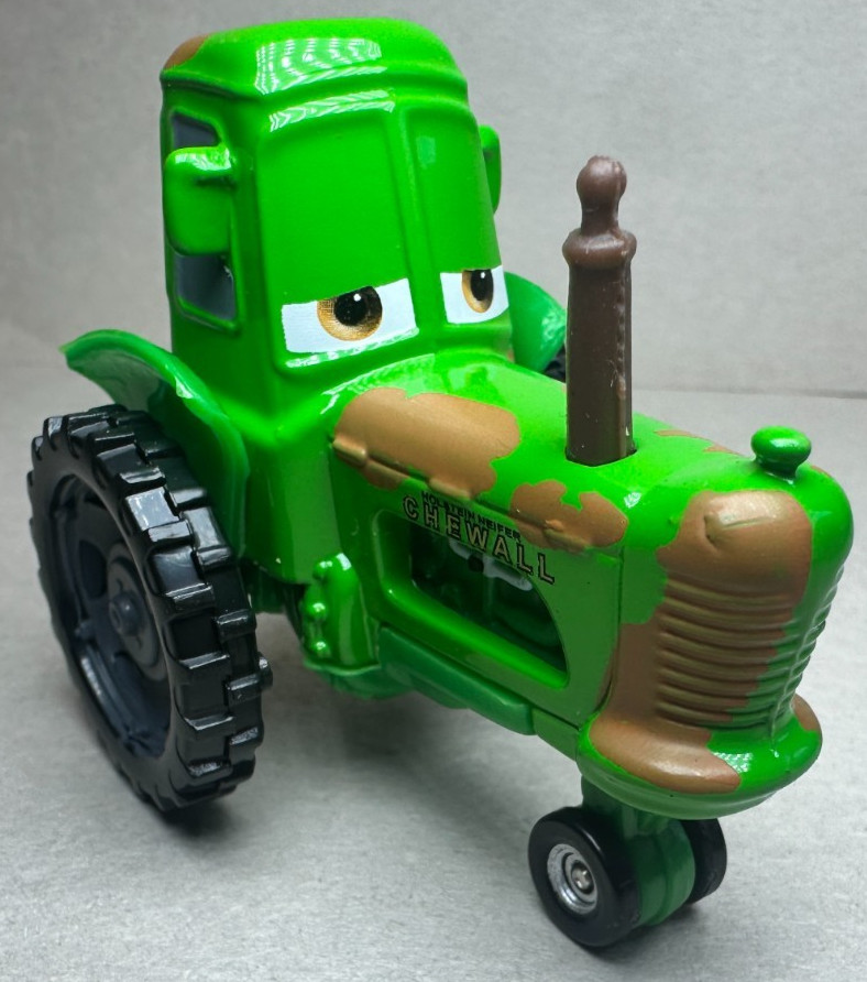 Disney Pixar Cars Green & Brown Tractor Cow Diecast Vehicle FC 1:55 Scale