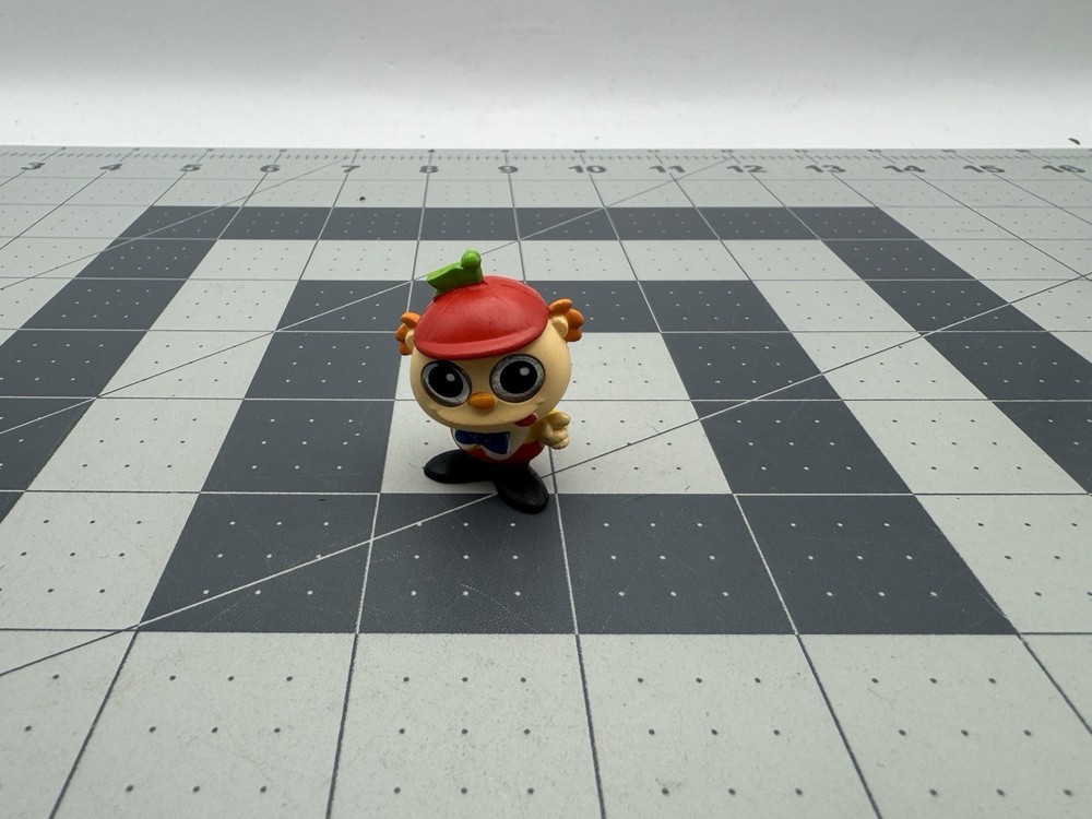 Disney Doorables Series 8 – Alice In Wonderland TWEEDLE DUM