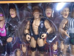 WWE Submission Match 3 pack Elite series figures Bret Stone Cold WrestleMania 13
