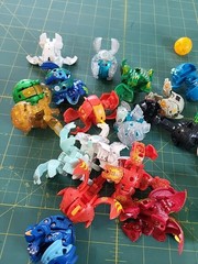 Huge Lot of 20+ Bakugan Battle figures Bundle Mixed Set “SEE PHOTOS”