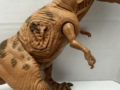 Vintage 1993 Jurassic Park Young T-Rex w/ Dino Damage Wound Piece JP06 Kenner