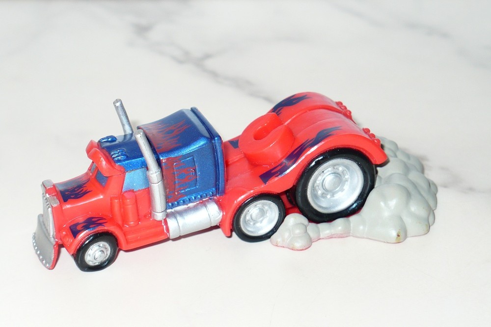 Hasbro Transformers Figure ~ Robot Heroes OPTIMUS PRIME Vehicle Mode Movie PVC