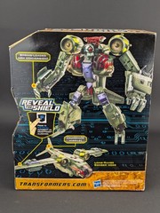 Transformers Reveal The Shield Lugnut SEALED Hasbro RTS 2010 Generations