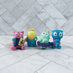 Hasbro Lost Kitties Lot Of 4 Miniature Collectible Figures
