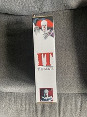 PENNYWISE IT Movie 1990 and 2017 8″ inch Scale Clothed action figures lot sealed