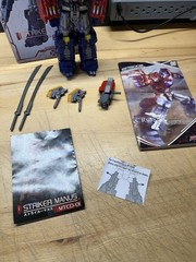 Maketoys MTCD-01 Striker Manus Cross Dimension series