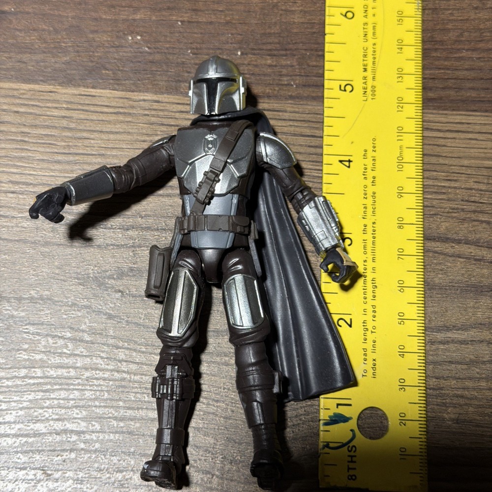 Star Wars The Mandalorian 5″ Action Figure Beskar Armor Hasbro LFL C-001D Loose