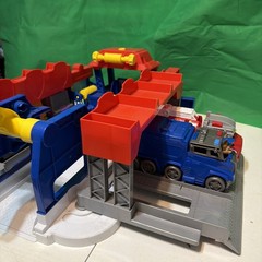 Paw Patrol Big Truck Pups HQ Truck Stop Lot With Trucks And Figures Working