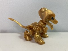 Moose Toys TREASURE X DRAGONS Gold Dragon Figure