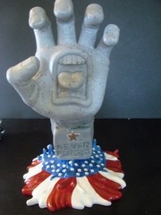 NEVER FORGET HAND Custom Kidrobot Santa Cruz Skateboards Screaming Hand Figure