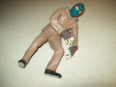 THE MOLE PEOPLE – Vinyl Model – BUILT UP!